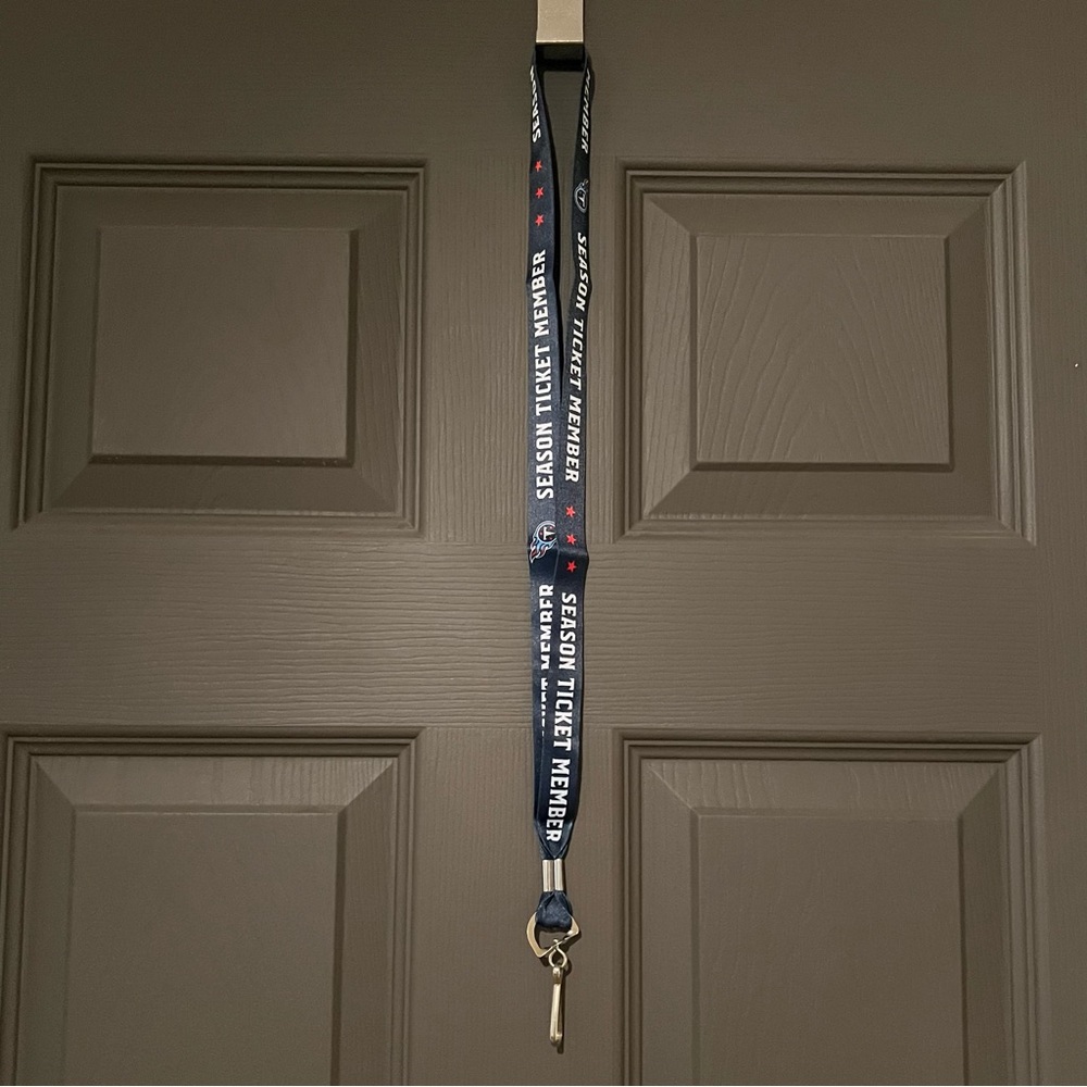 Bundle: Titans jersey #22 - Picture 7 of 7
